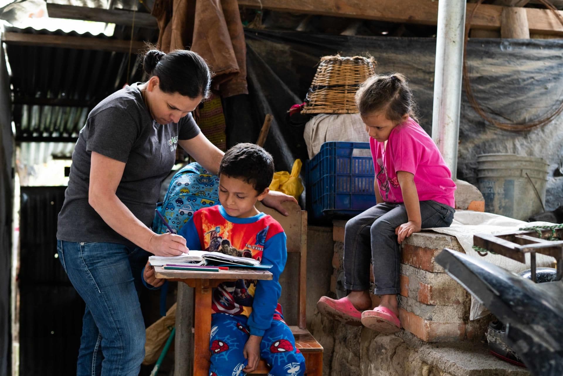 HRNS and Starbucks break down gender barriers in Honduras HRNS and Starbucks break down gender barriers in Honduras