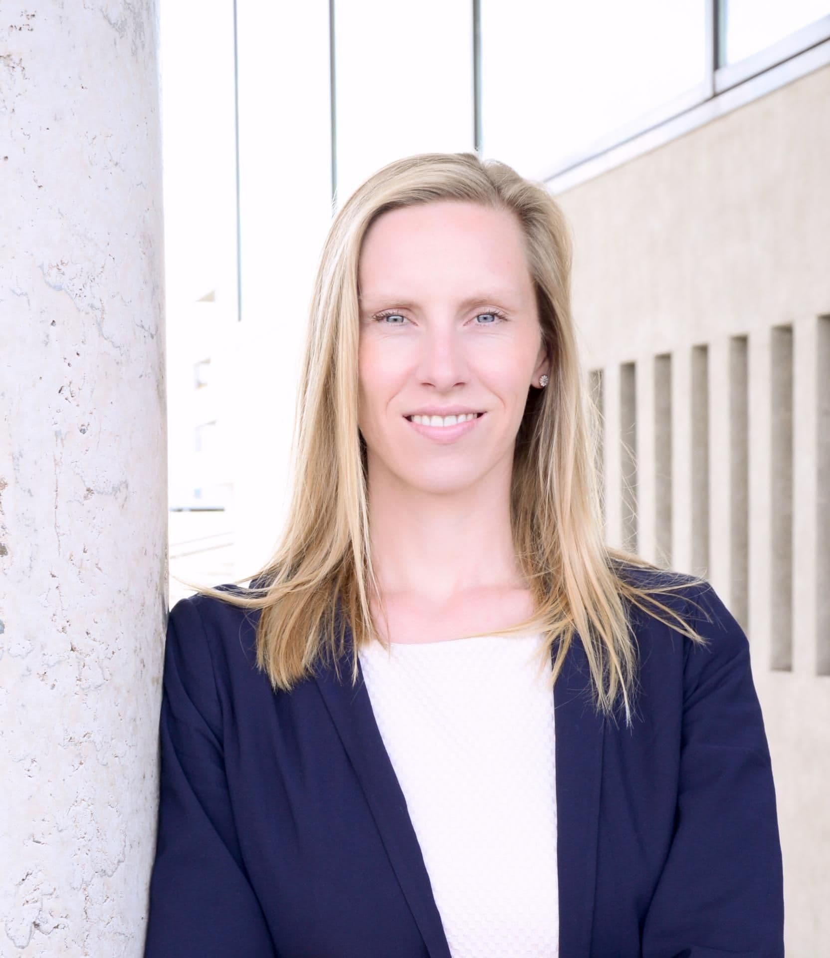 Dr. Leona Henry Dr. Leona Henry