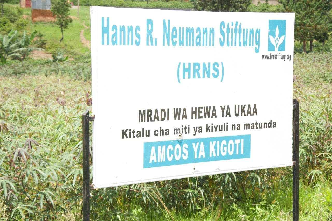 HRNS cooperates with smallholder farmers